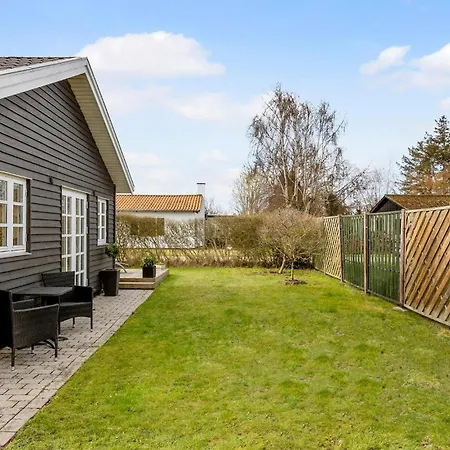 Cozy In With Sauna Holiday home